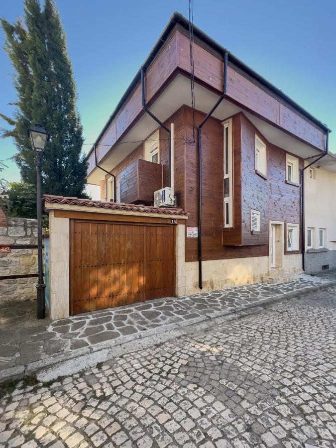 Alenor- Seafront Old Villa *